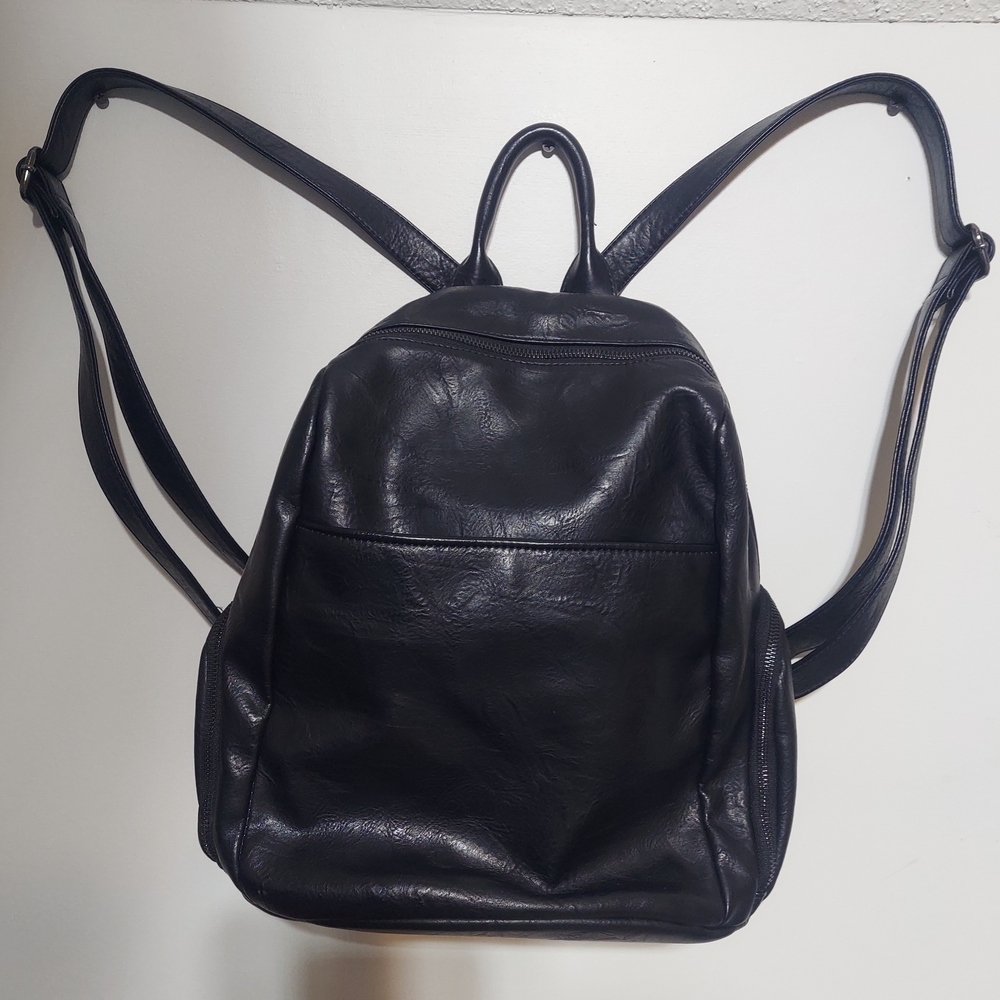 Black Leather Jen & Co. Backpack